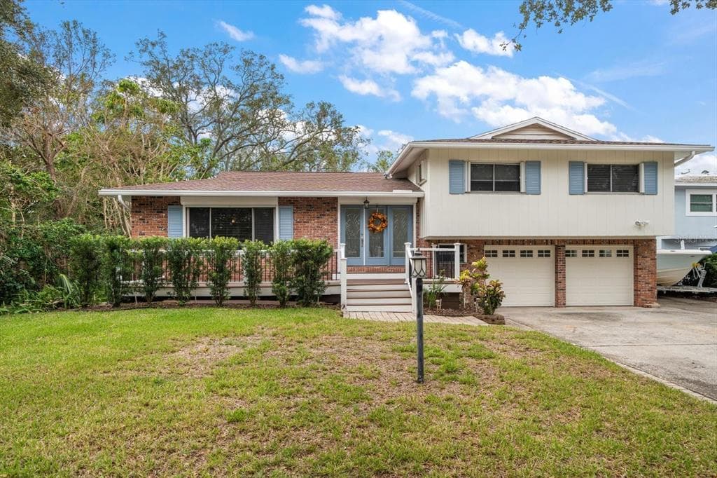 1580 JUNGLE AVENUE N ST PETERSBURG, FL 33710