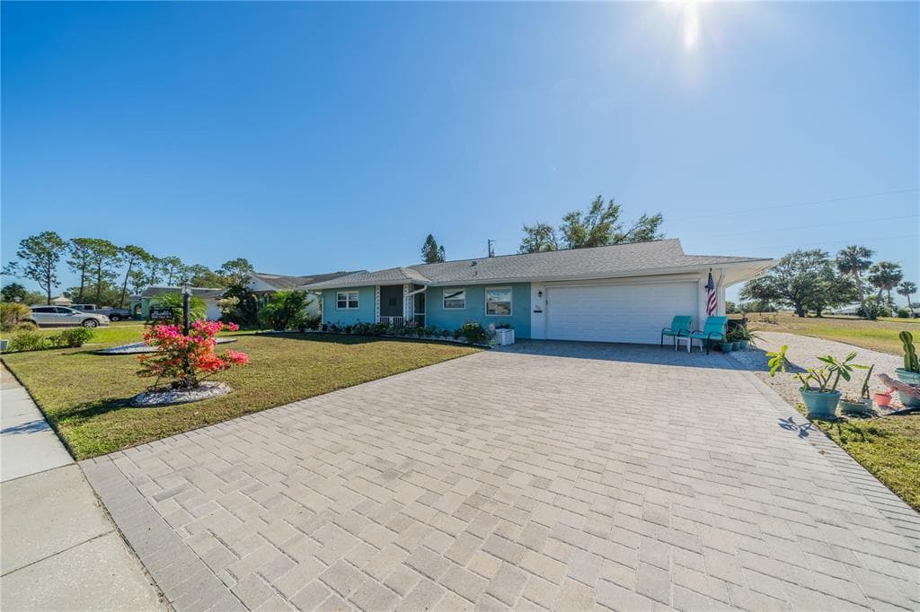 606 OJAI AVENUE SUN CITY CENTER, FL 33573