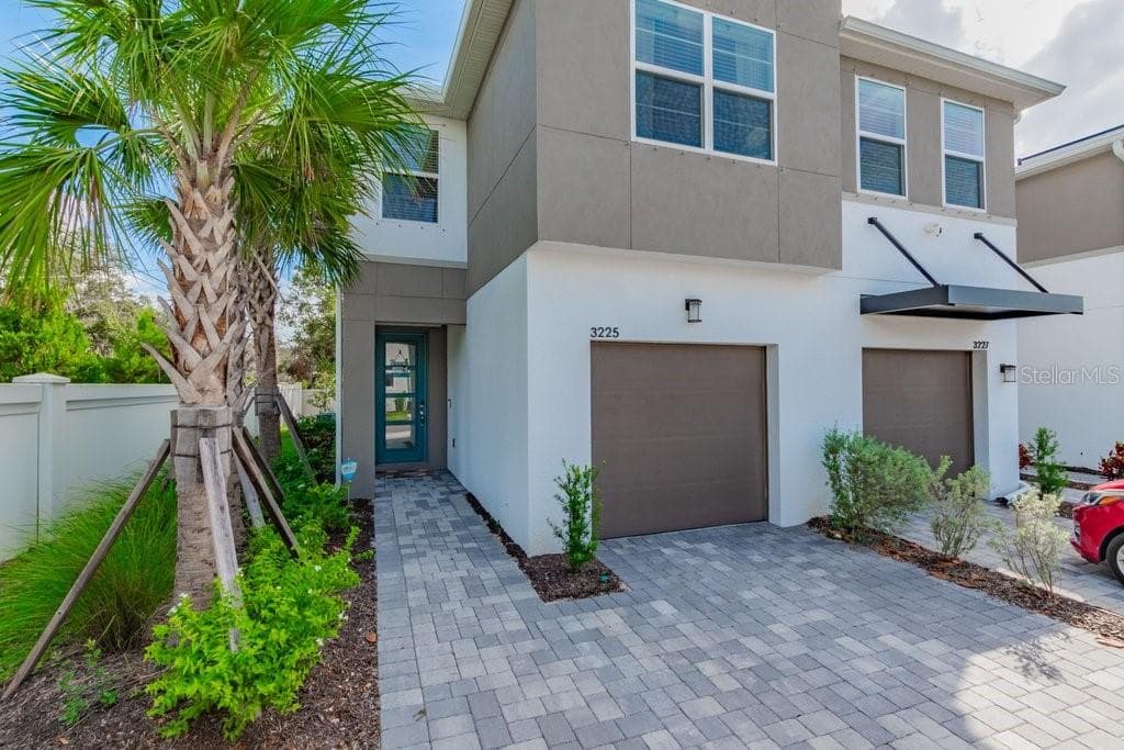 3225 TIMBER CROSSING AVENUE BRANDON, FL 33511
