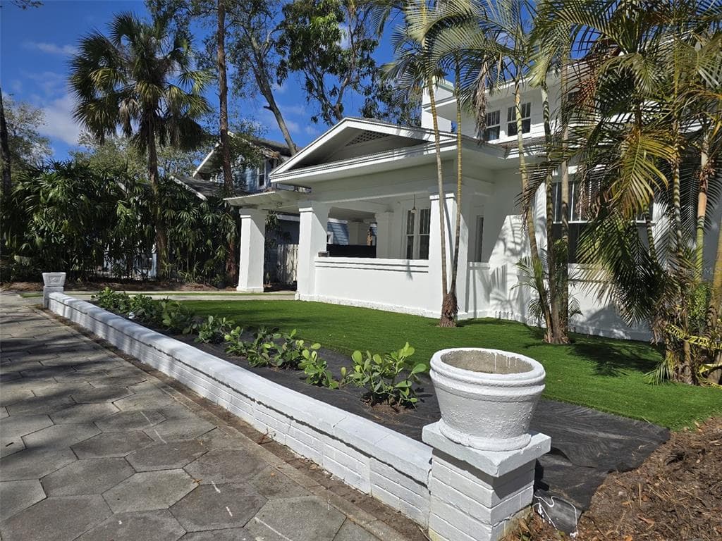 691 10TH AVENUE S ST PETERSBURG, FL 33701