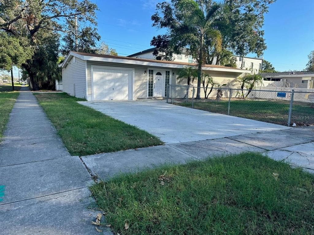 4737 W OKLAHOMA AVENUE TAMPA, FL 33616