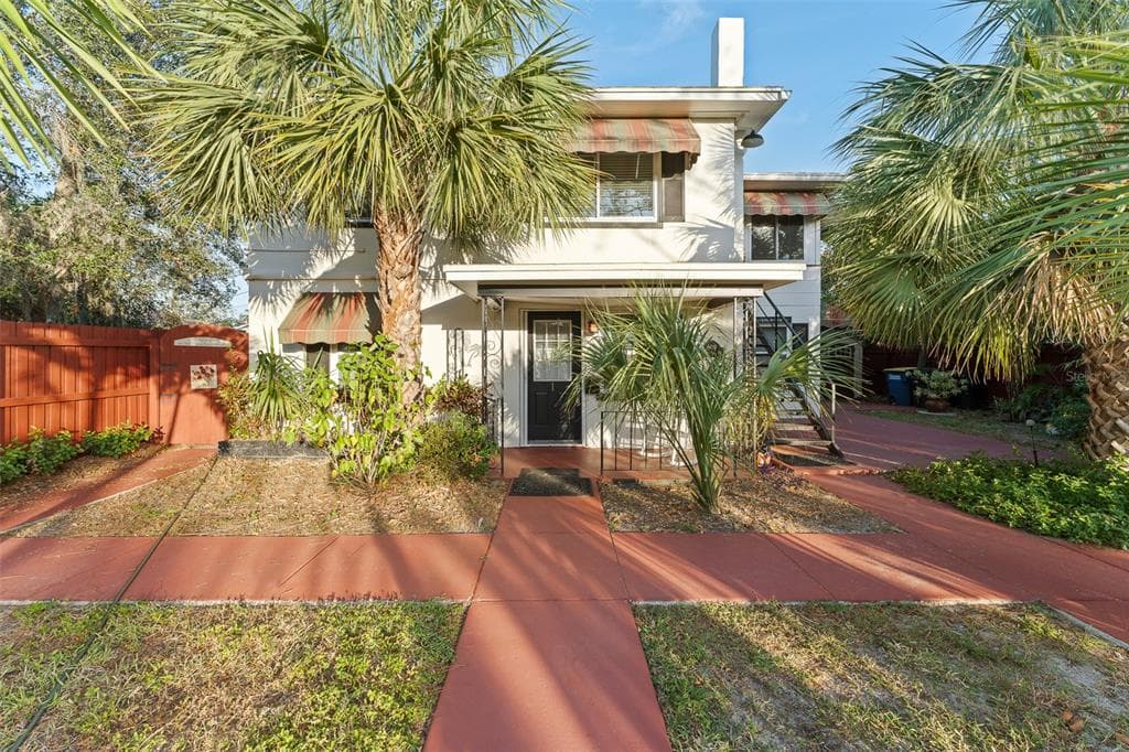 609 S LAKE DRIVE CLEARWATER, FL 33756