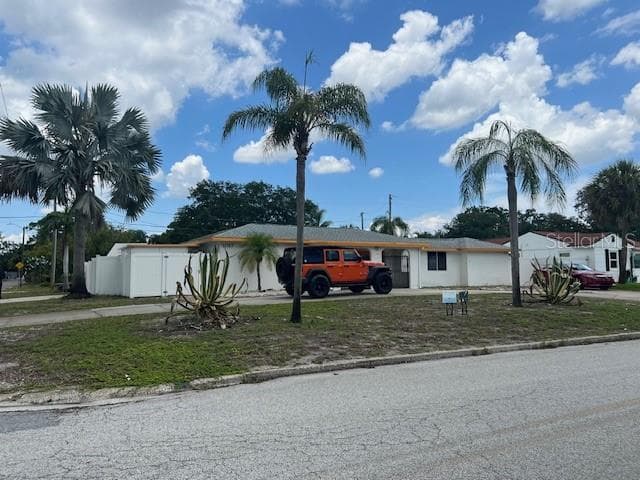 1017 ROBINSON DRIVE N ST PETERSBURG, FL 33710