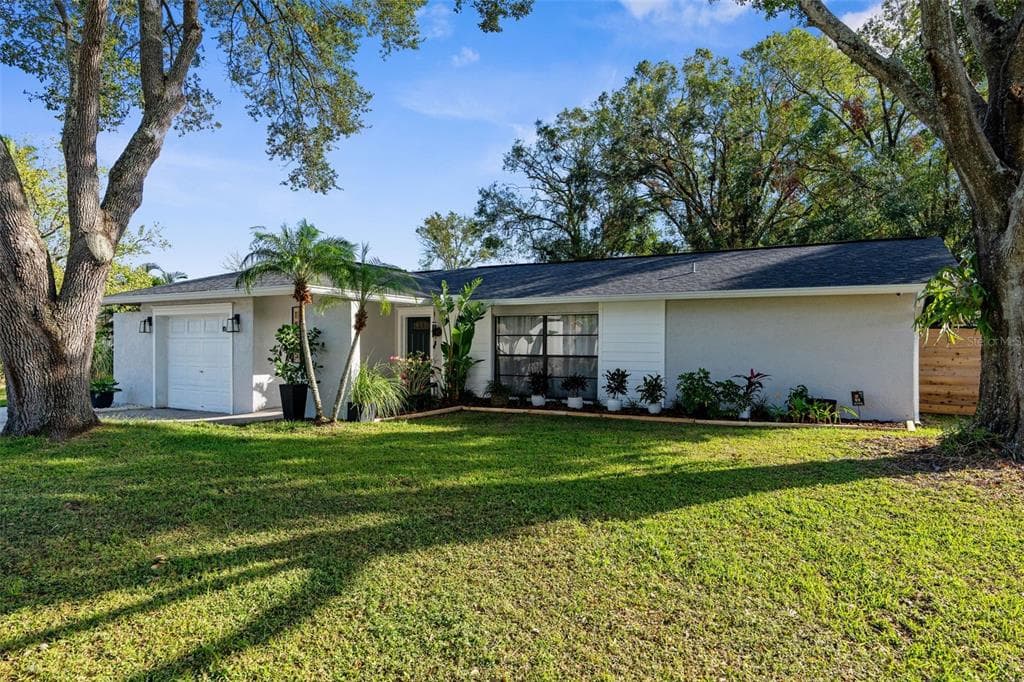 14115 EASTLAND LANE TAMPA, FL 33625