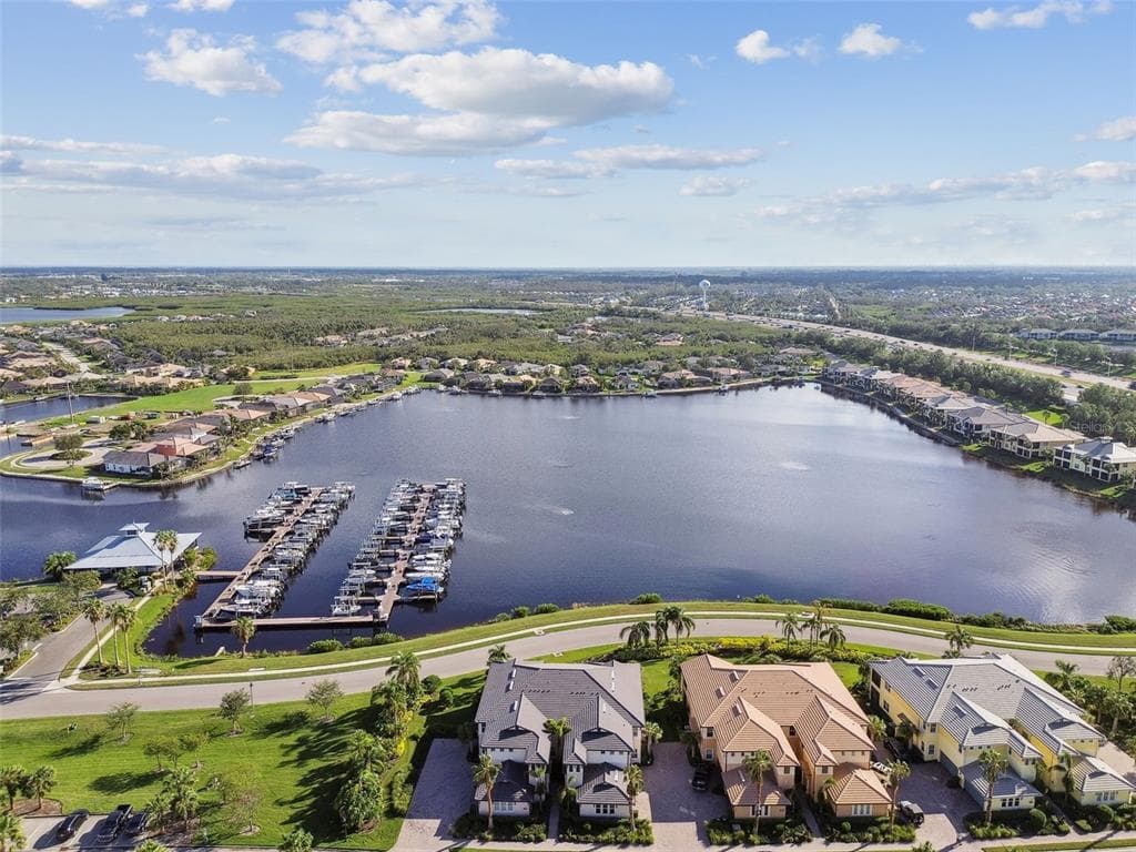 1249 RIVERSCAPE STREET BRADENTON, FL 34208