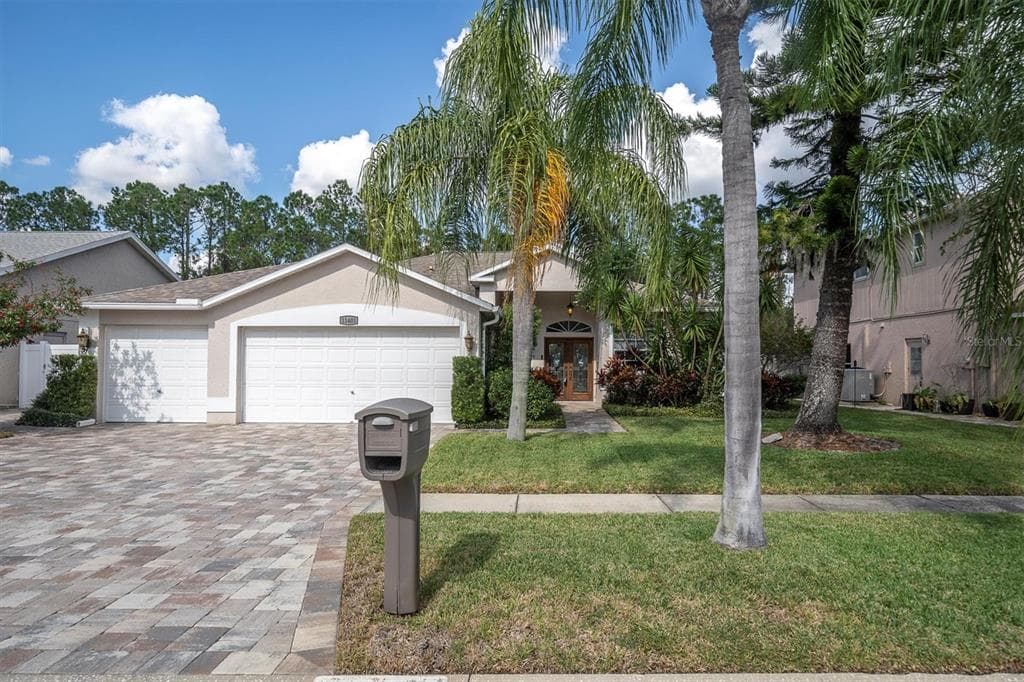 11401 GEORGETOWN CIRCLE TAMPA, FL 33635