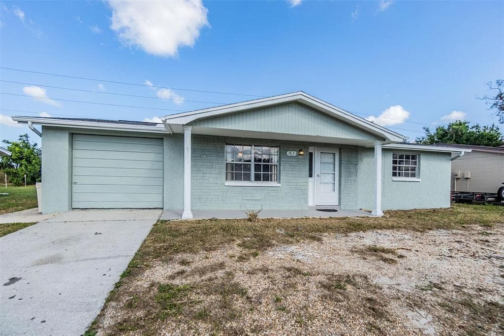 7631 FOX HOLLOW DRIVE PORT RICHEY, FL 34668