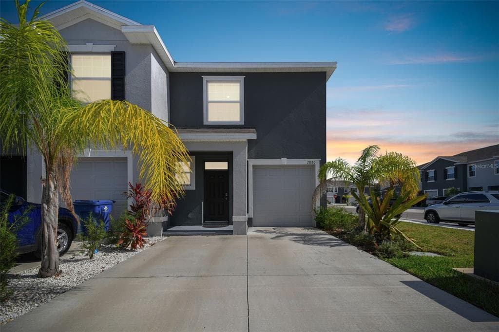 2880 EVERGREEN ELM PASS WESLEY CHAPEL, FL 33543