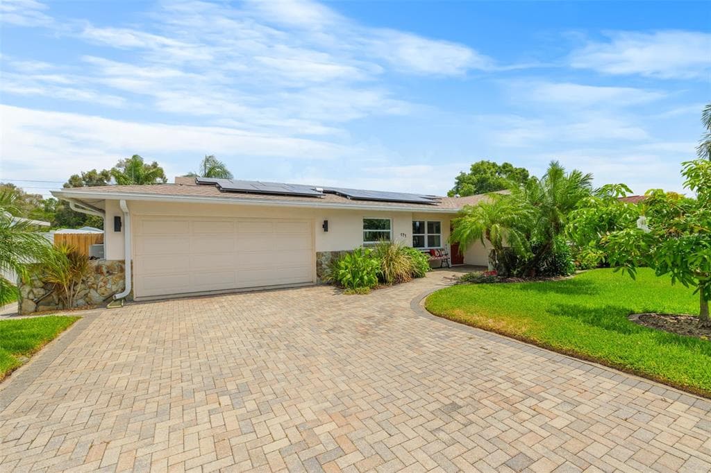 171 98TH AVENUE N ST PETERSBURG, FL 33702