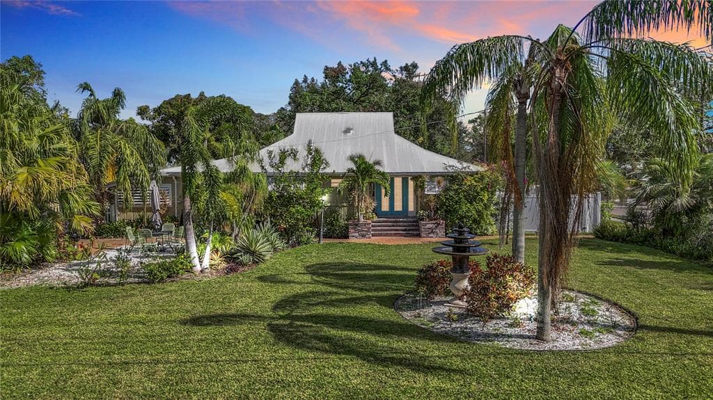 1220 5TH STREET W PALMETTO, FL 34221
