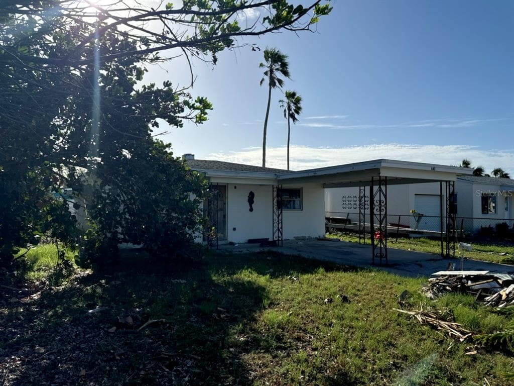 647 140TH AVENUE E MADEIRA BEACH, FL 33708