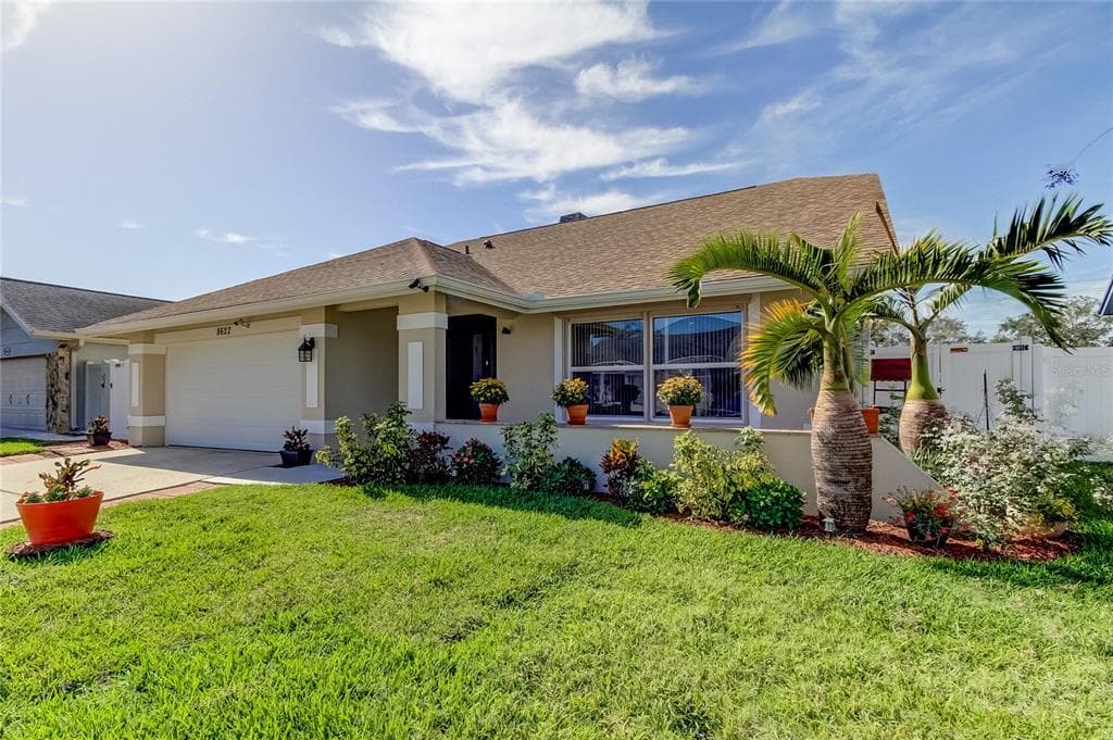 8622 THIMBLEBERRY LANE TAMPA, FL 33635