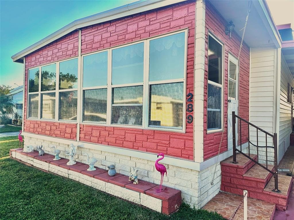 9790 66TH STREET N UNIT 289 PINELLAS PARK, FL 33782