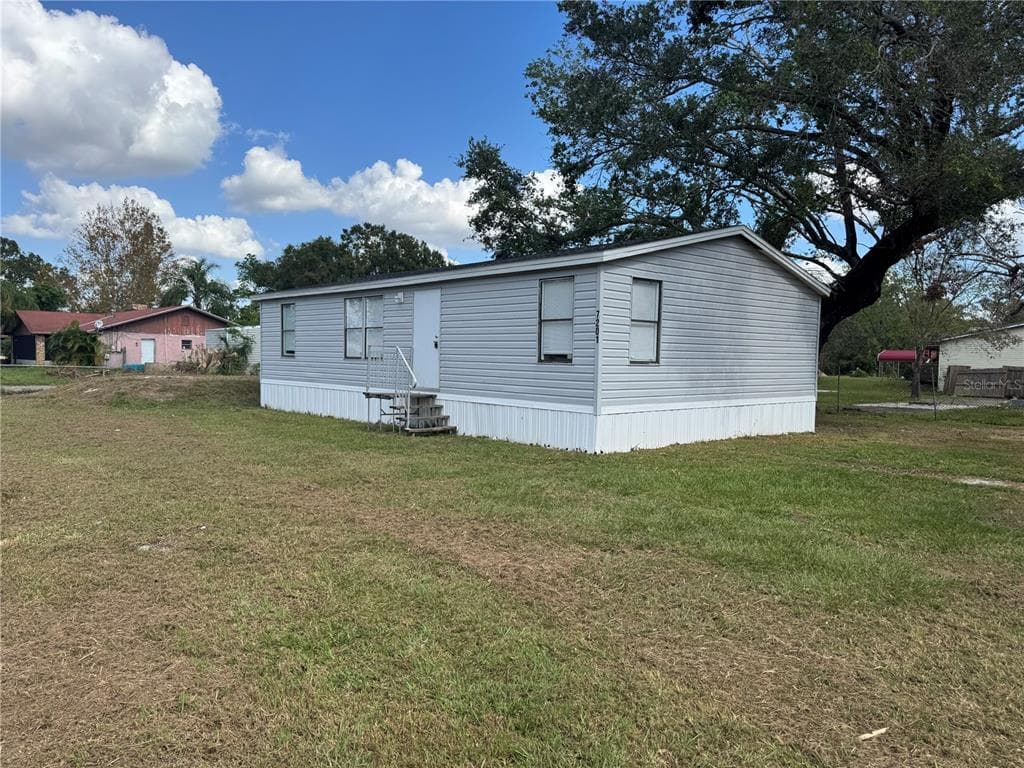 5006 PALM DRIVE TAMPA, FL 33619