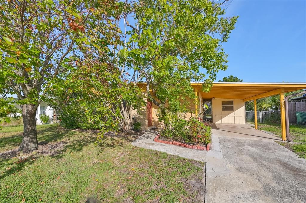 6551 S WEST SHORE CIRCLE TAMPA, FL 33616