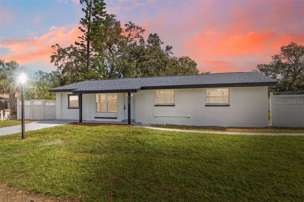 6707 RUNNINGWOODS DRIVE