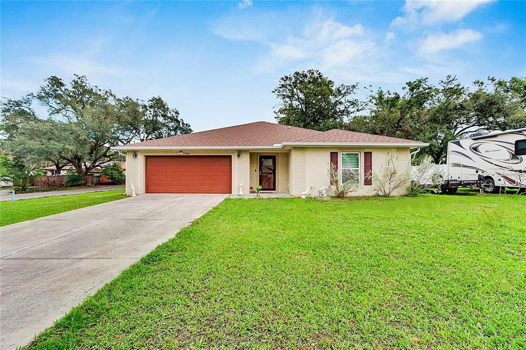5644 CYPRESS STREET ZEPHYRHILLS, FL 33542