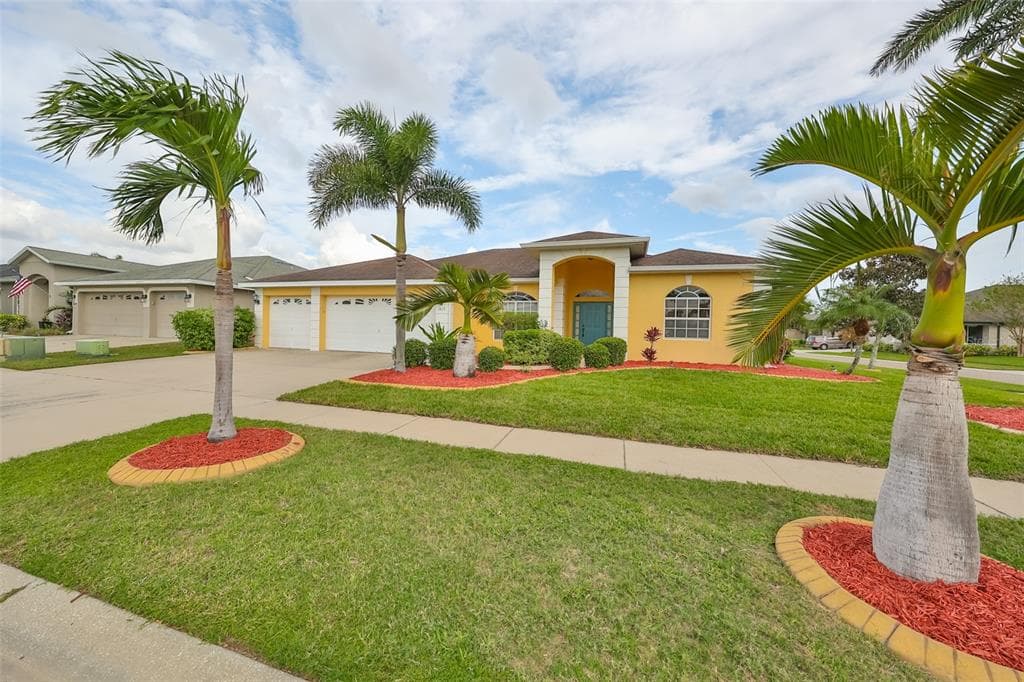 3834 MILFLORES DRIVE RUSKIN, FL 33573