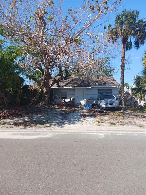 321 77TH AVENUE ST PETE BEACH, FL 33706