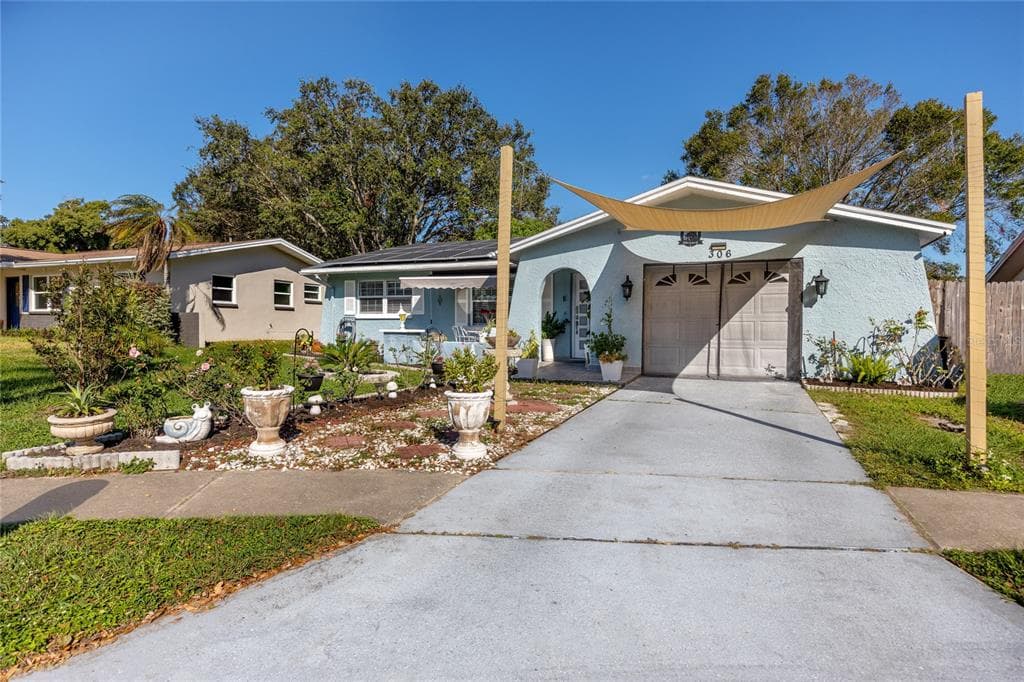 306 INLET COURT LARGO, FL 33756