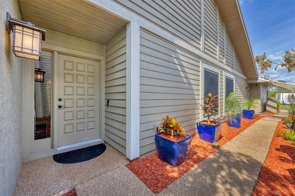 3603-B AVENIDA MADERA BRADENTON, FL 34210