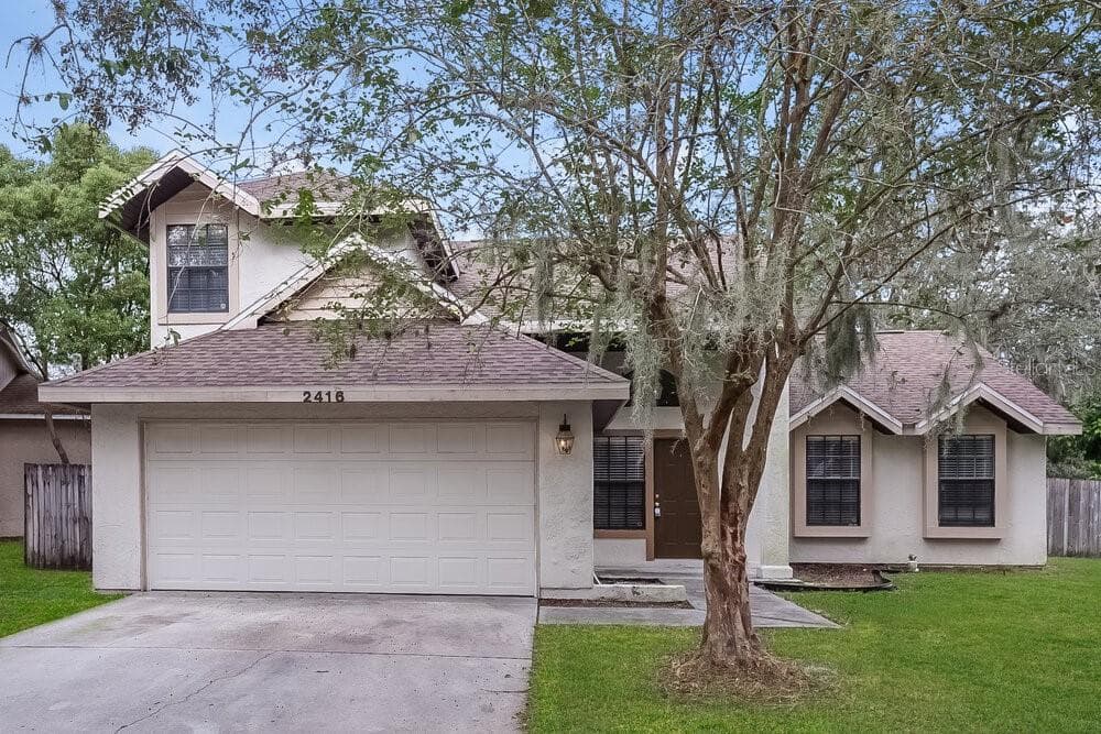 2416 KENWICK DRIVE VALRICO, FL 33596