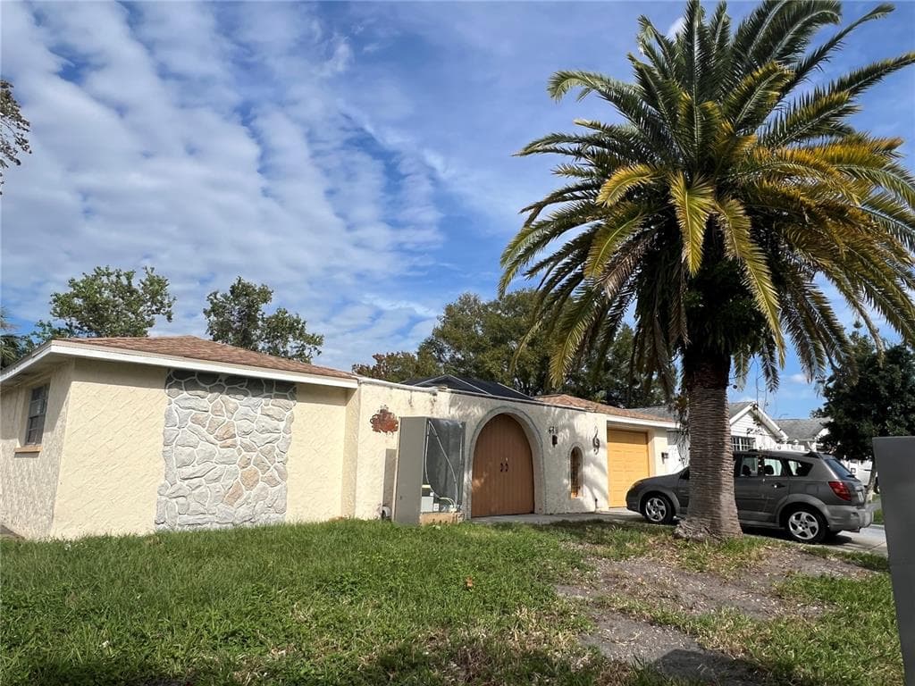 6311 SEABREEZE DRIVE PORT RICHEY, FL 34668