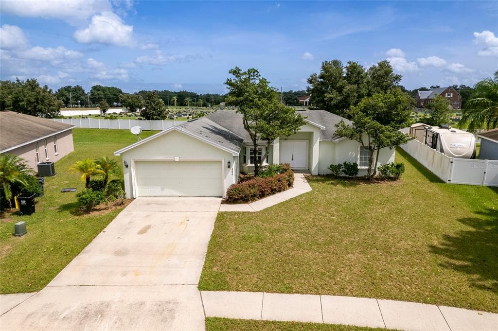 3298 WINCHESTER ESTATES CIRCLE LAKELAND, FL 33810