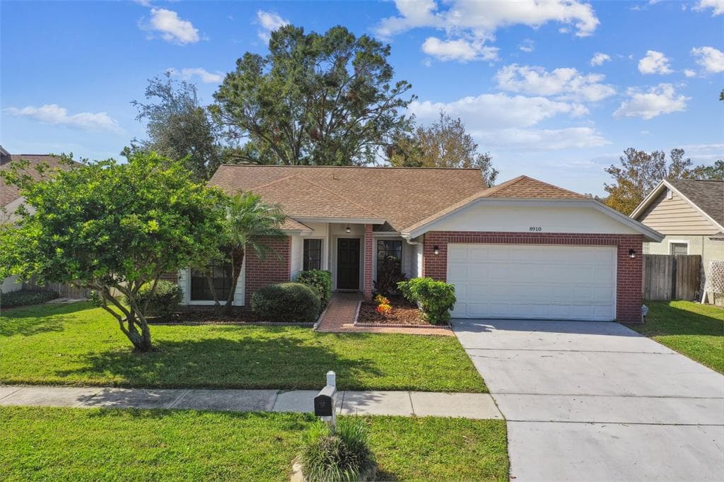 8910 BEELER DRIVE TAMPA, FL 33626