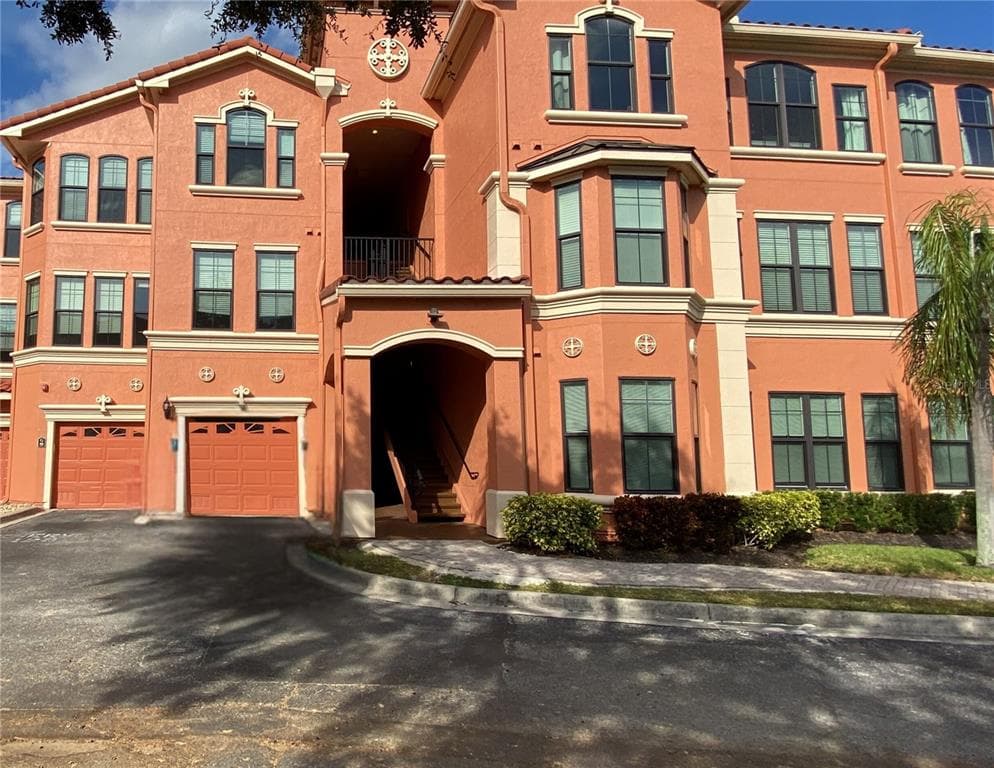 2732 VIA MURANO UNIT 537 CLEARWATER, FL 33764