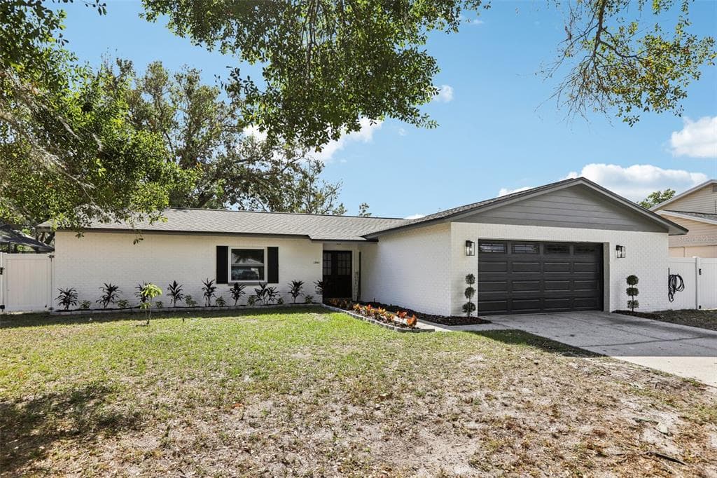 756 CALIENTE DRIVE BRANDON, FL 33511