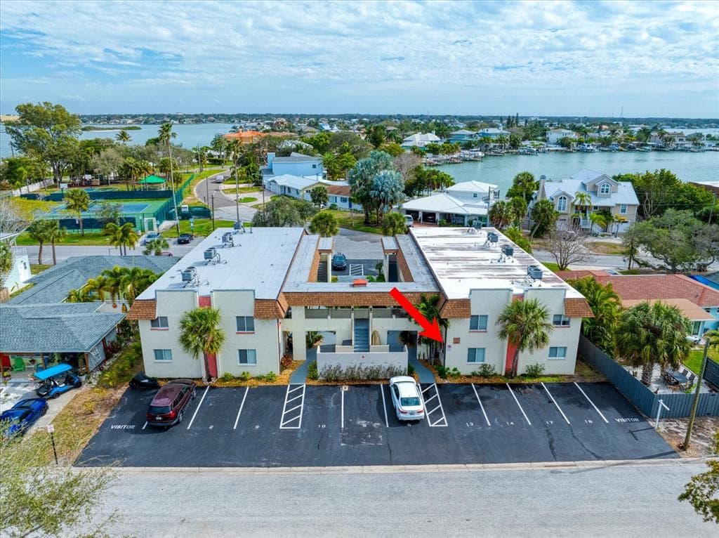 2704 2ND STREET UNIT 6 INDIAN ROCKS BEACH, FL 33785
