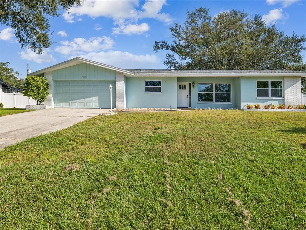1631 PICARDY CIRCLE CLEARWATER, FL 33755