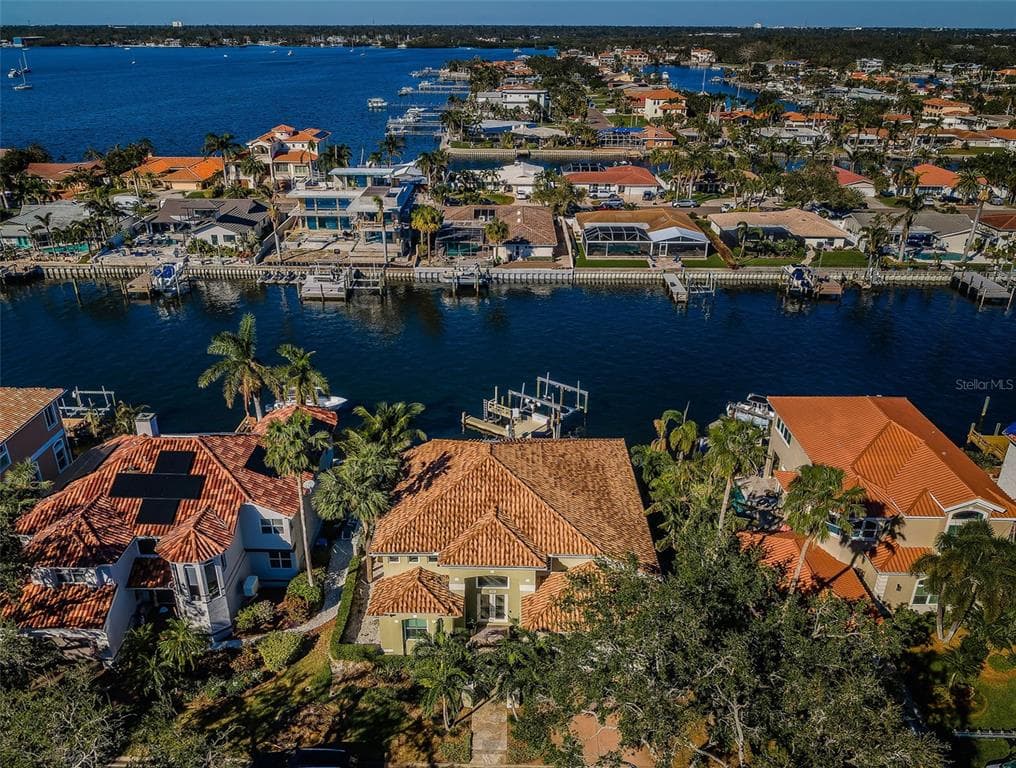 4603 DOLPHIN CAY LANE S ST PETERSBURG, FL 33711