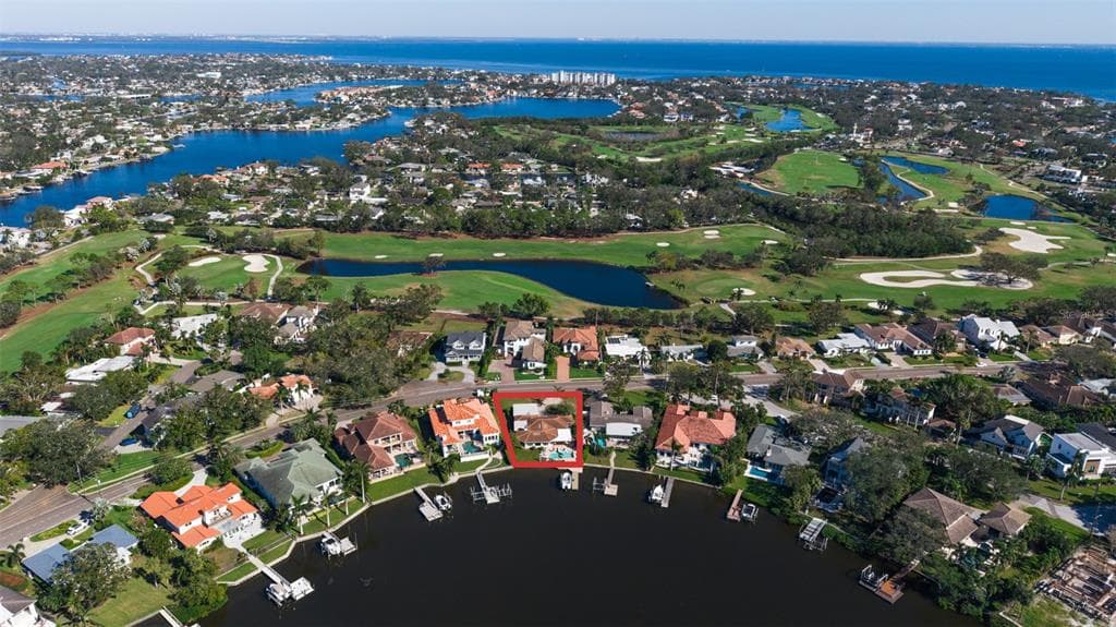 1348 MONTEREY BOULEVARD NE ST PETERSBURG, FL 33704