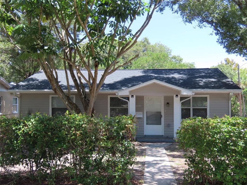 4201 DR MARTIN LUTHER KING JR STREET N ST PETERSBURG, FL 33703