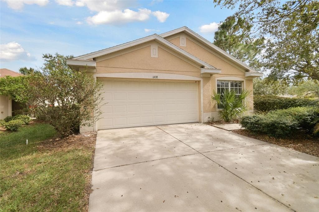 11438 CRESTLAKE VILLAGE DRIVE RIVERVIEW, FL 33569