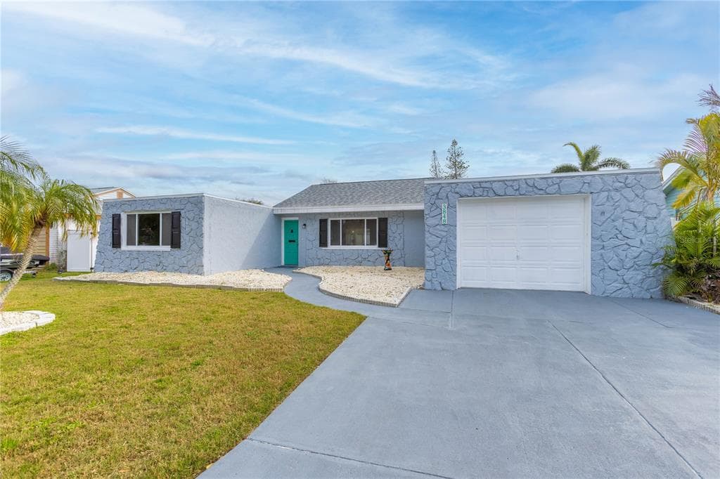 3848 STRATFIELD DRIVE NEW PORT RICHEY, FL 34652
