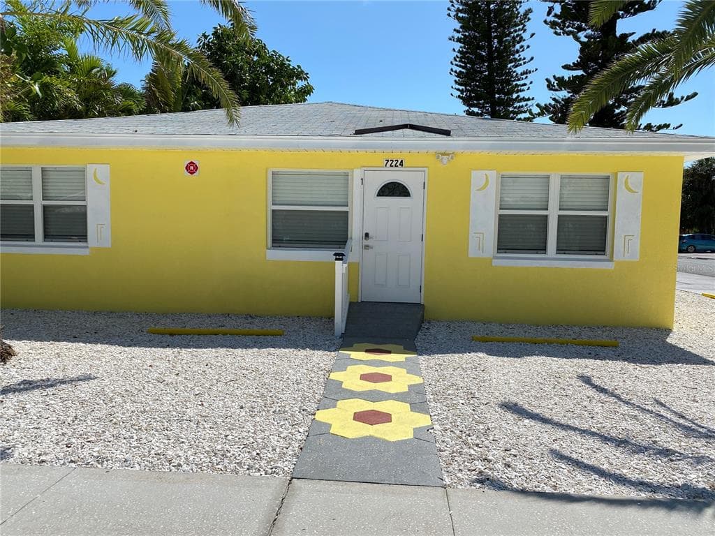 7224 COQUINA WAY UNIT 6 ST PETE BEACH, FL 33706