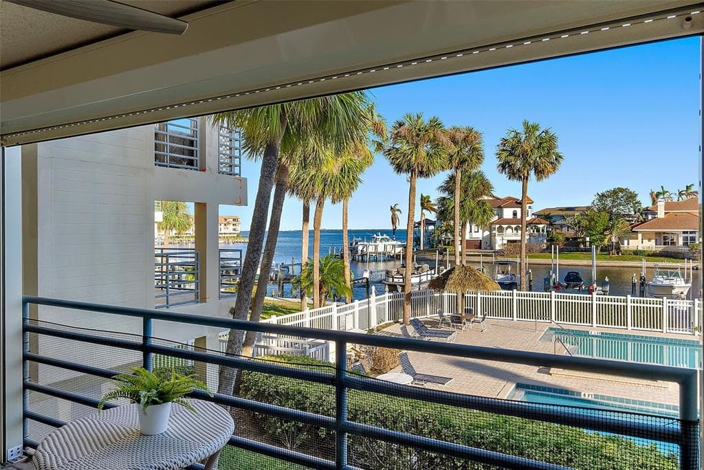 363 PINELLAS BAYWAY S UNIT 33 TIERRA VERDE, FL 33715