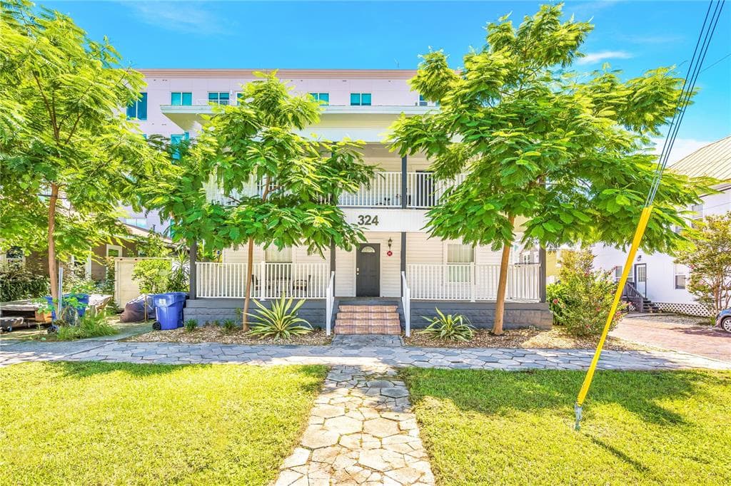 324 7TH STREET S ST PETERSBURG, FL 33701