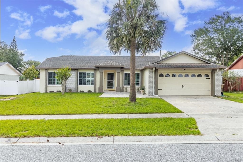 2302 PINK GRAPEFRUIT TRAIL CLERMONT, FL 34714