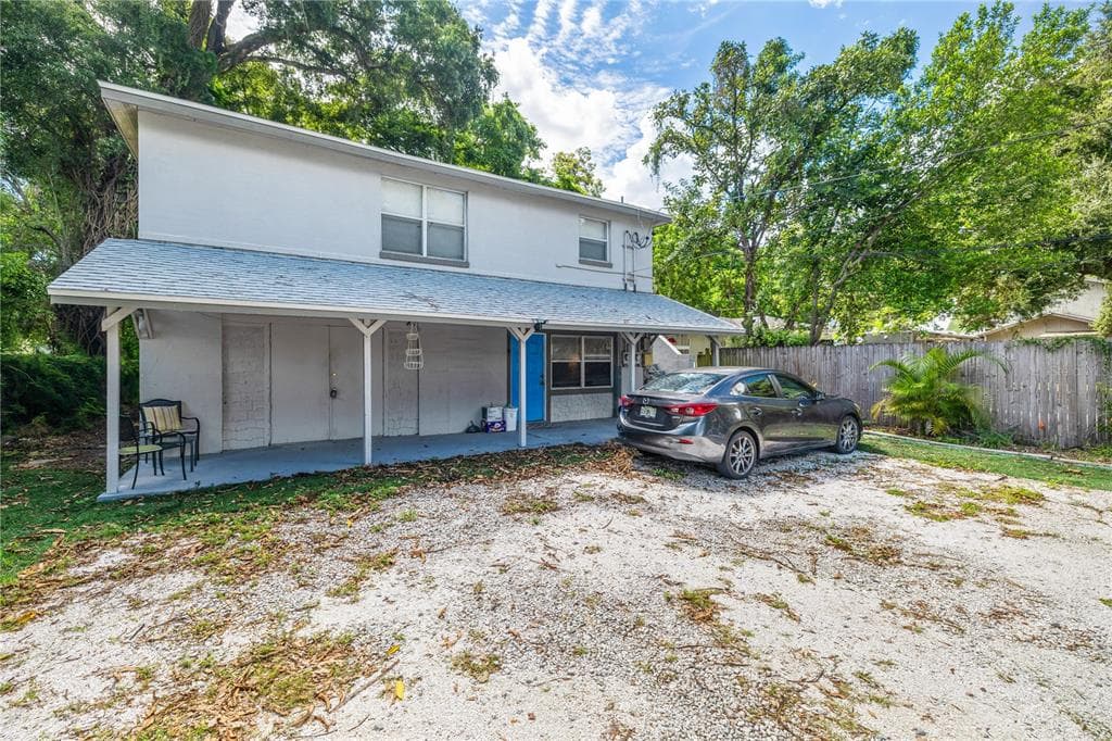 409 E FLORIBRASKA AVENUE UNIT D TAMPA, FL 33603