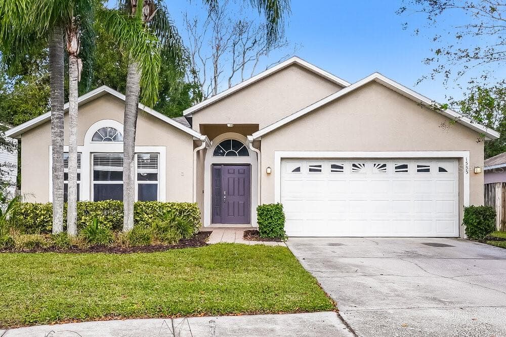 1555 STEFAN COLE LANE APOPKA, FL 32703