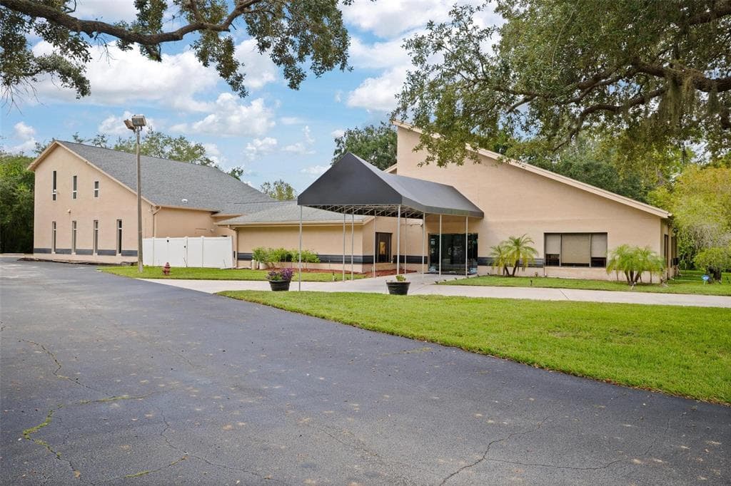 3730 TAMPA ROAD UNIT 3730-B PALM HARBOR, FL 34684