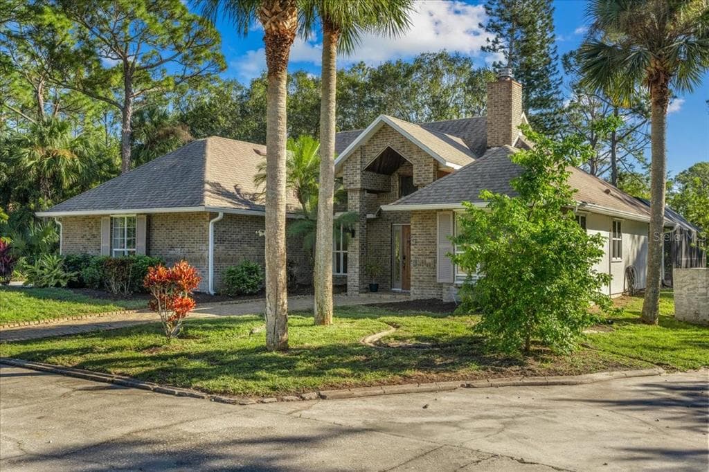 4935 SHADE TREE STREET