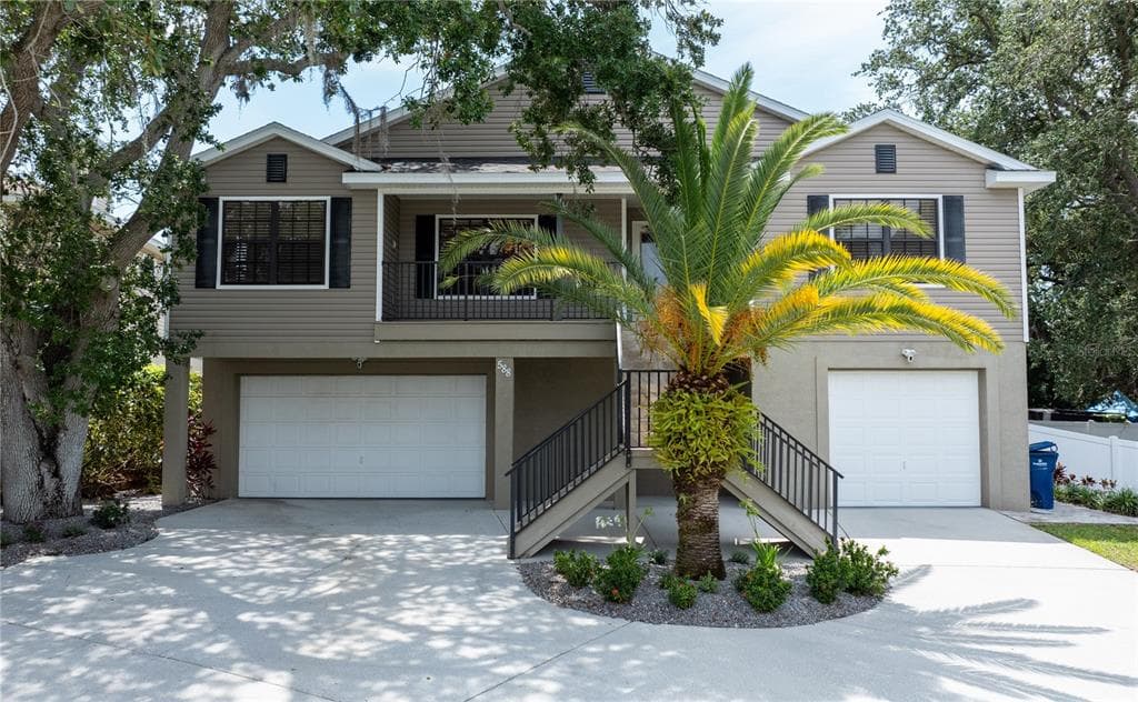 588 BAY ST PALM HARBOR, FL 34683