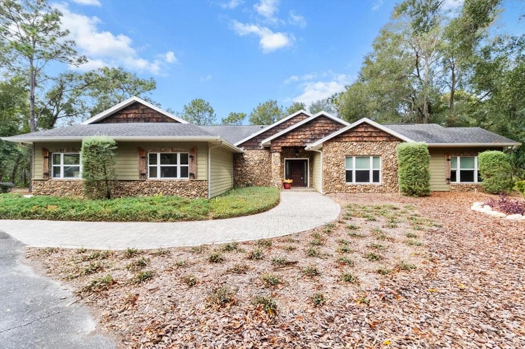 1096 N POMPEO AVENUE CRYSTAL RIVER, FL 34429