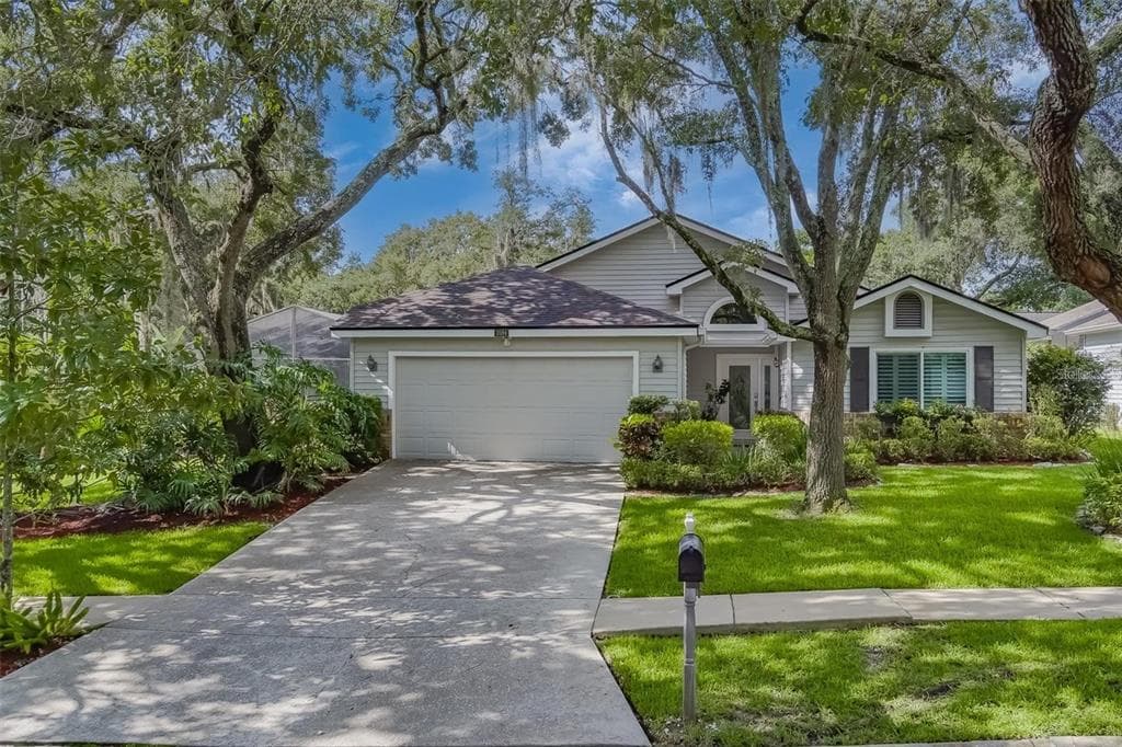 3594 DEER RUN S