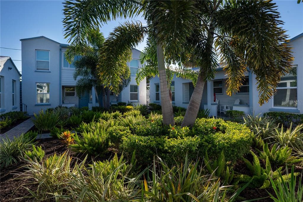 12315 GULF BOULEVARD TREASURE ISLAND, FL 33706